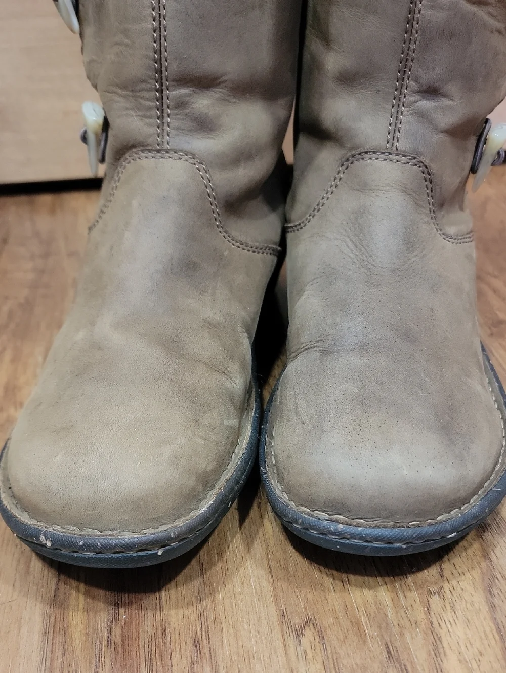 UGG Brown Kona Mid-Calf Boots with Sheeps Fleece Liner 9 - Picture 5 of 12